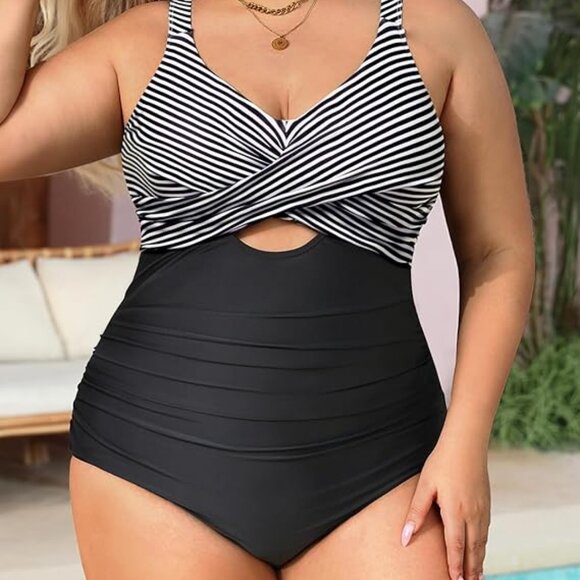 Womens Size 18W One Piece Tummy Control Bathing Suit Cutout - Picture 5 of 10